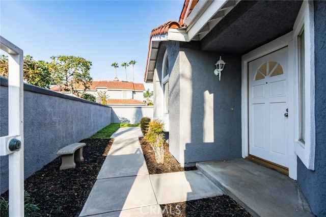 2918 Mill Creek Rd, Ontario, CA, 91761 Townhouse. Photo 4 of 17