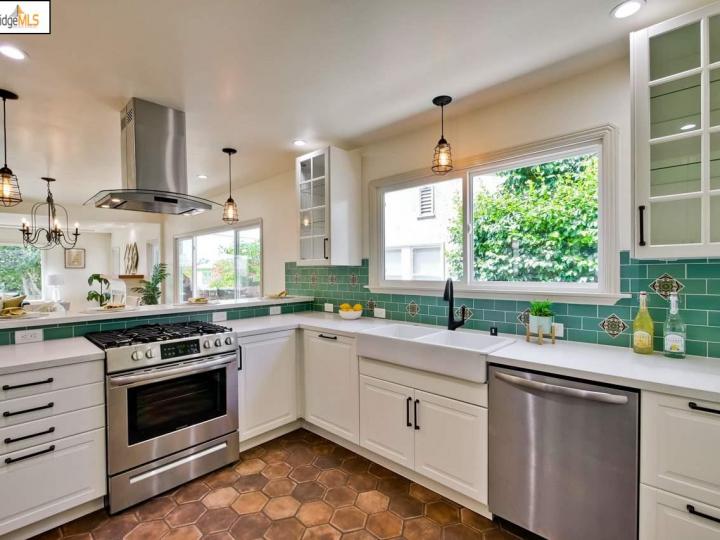 2921 57th Ave, Oakland, CA | Maxwell  Park. Photo 14 of 40