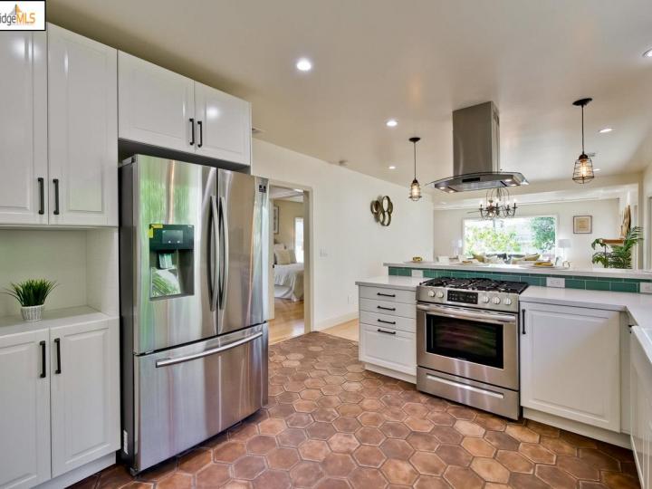2921 57th Ave, Oakland, CA | Maxwell  Park. Photo 15 of 40