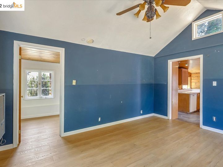 3129 Courtland Ave, Oakland, CA | Maxwell  Park. Photo 16 of 46