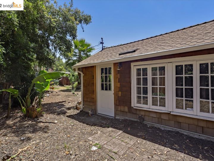 3129 Courtland Ave, Oakland, CA | Maxwell  Park. Photo 44 of 46