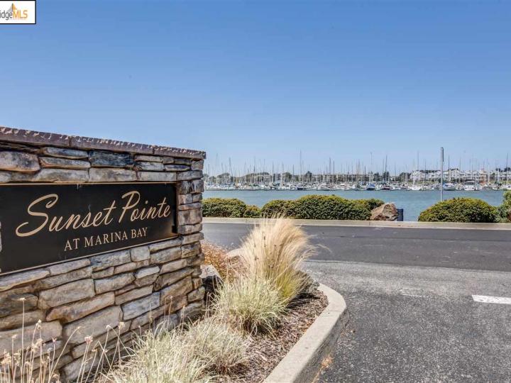 32 Harbor View Dr, Richmond, CA | Sunset Pointe. Photo 33 of 40