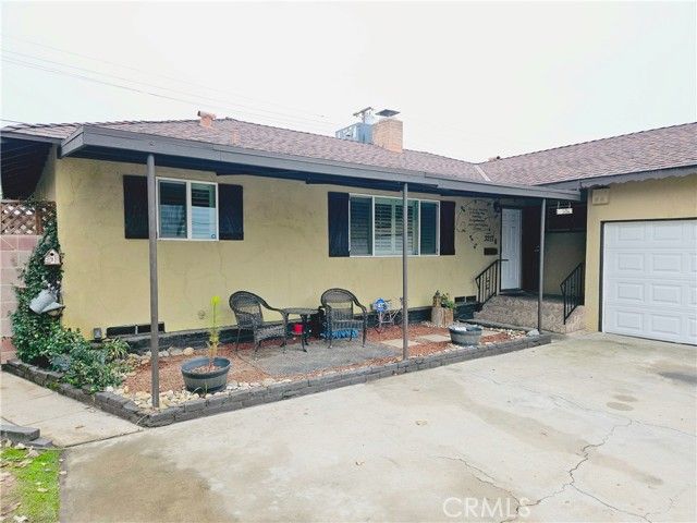 3217 Haley St, Bakersfield, CA | . Photo 5 of 60