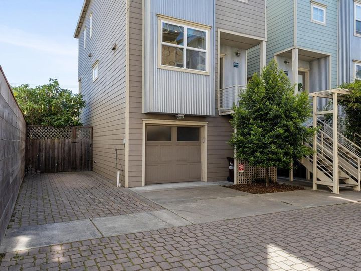 3268 Louise, Oakland, CA, 94608 Townhouse. Photo 2 of 42