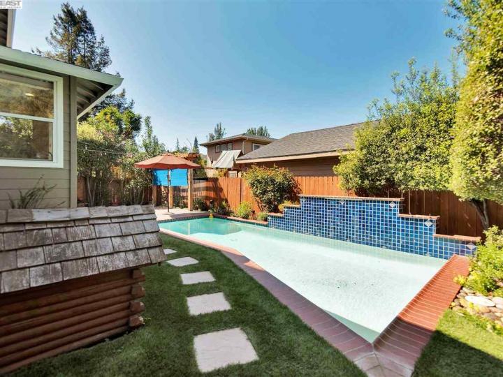 3270 Hertlein Pl, Castro Valley, CA | Lake Chabot. Photo 39 of 40