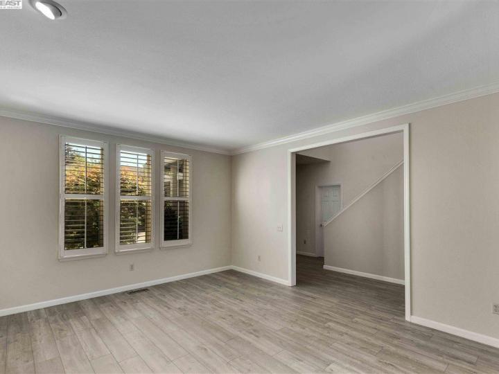 3270 Hertlein Pl, Castro Valley, CA | Lake Chabot. Photo 10 of 40