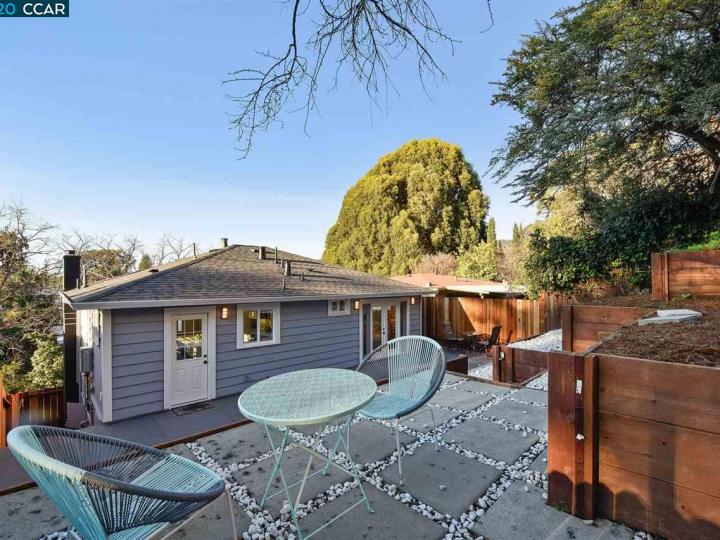 3330 Courtland Ave, Oakland, CA | Maxwell  Park. Photo 21 of 23