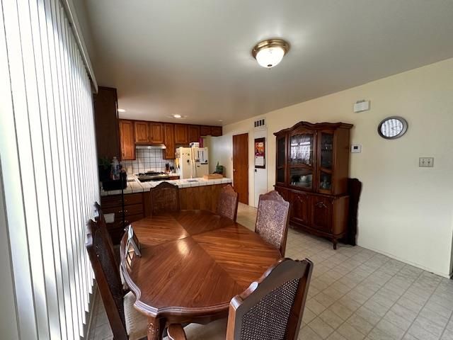 384 Lynbrook Dr, Pacifica, CA | . Photo 8 of 22