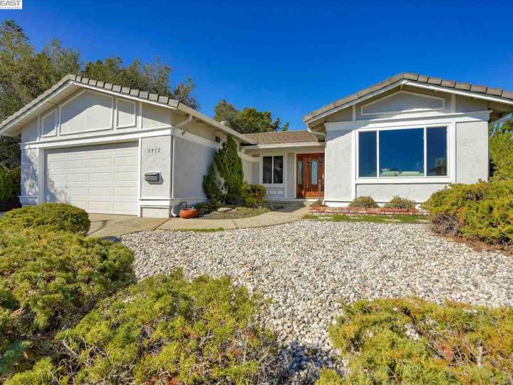 3912 Brookdale Blvd, Castro Valley, CA | Lake Chabot. Photo 1 of 26