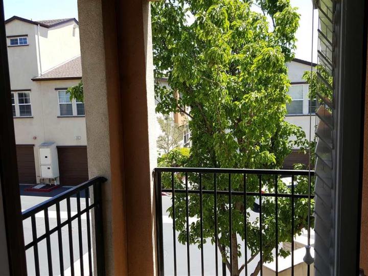 3957 Forest Cir, Castro Valley, CA, 94546 Townhouse. Photo 24 of 25