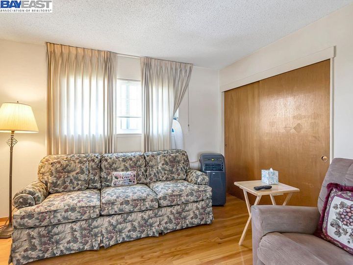 3972 Jarvis Ave, San Jose, CA | Cambrian. Photo 10 of 33