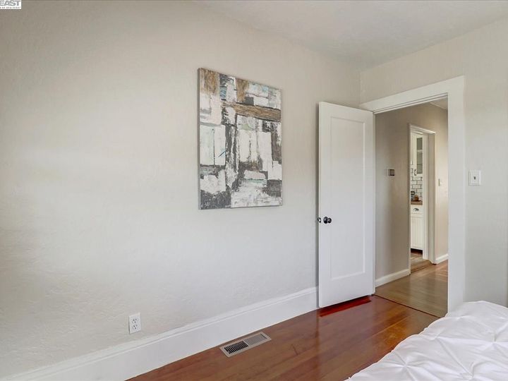 4115 Tompkins Ave, Oakland, CA | Redwood Heights. Photo 19 of 40