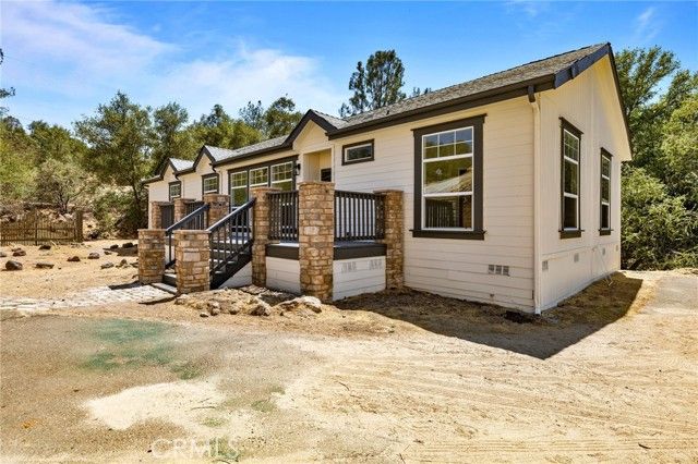 41391 Long Hollow Dr, Coarsegold, CA | . Photo 3 of 28