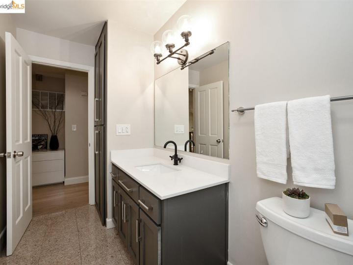 4240 Harbor View Ave, Oakland, CA | Redwood Heights. Photo 27 of 38