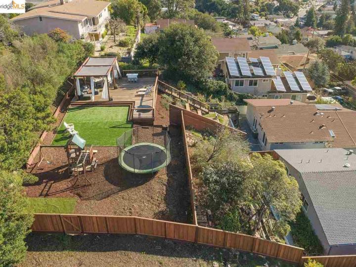 4240 Harbor View Ave, Oakland, CA | Redwood Heights. Photo 4 of 38