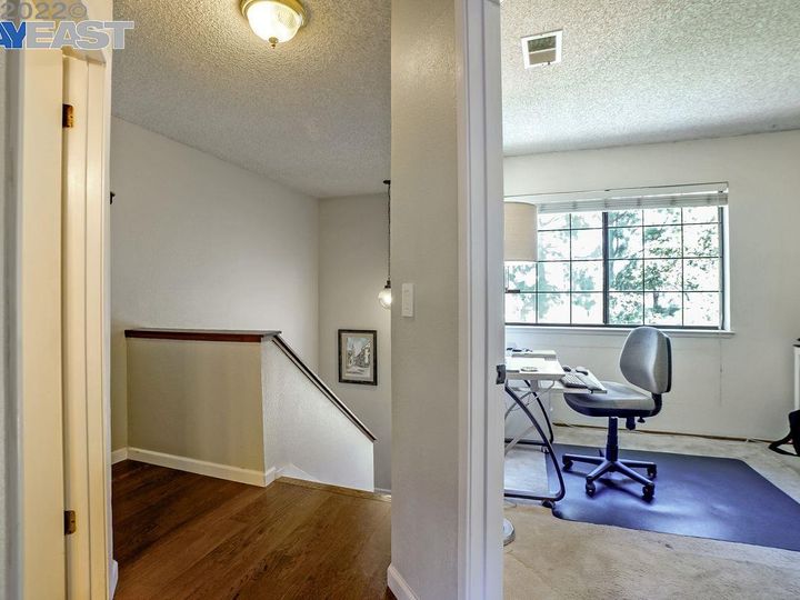 43178 Mayfair Park Ter, Fremont, CA, 94538 Townhouse. Photo 22 of 43