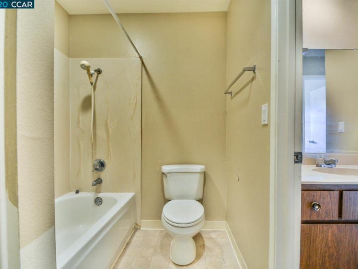 4344 Saint Charles Pl, Concord, CA, 94521 Townhouse. Photo 12 of 26