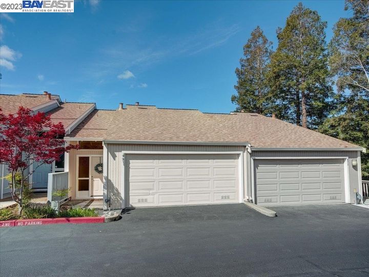 451 Camelback Rd, Pleasant Hill, CA, 94523 Townhouse. Photo 1 of 19