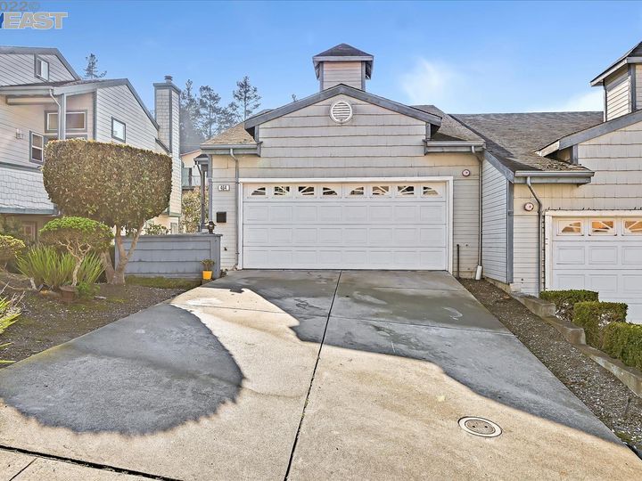 452 Norfolk Dr, Pacifica, CA | Palisades. Photo 20 of 42