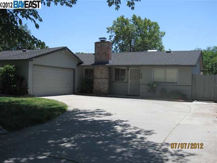Rental 454 E Beverly Pl, Tracy, CA, 95376. Photo 1 of 1