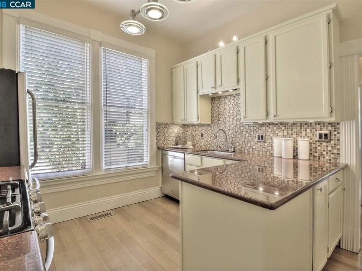 480 36th St, Oakland, CA | Lower Temescal. Photo 10 of 40