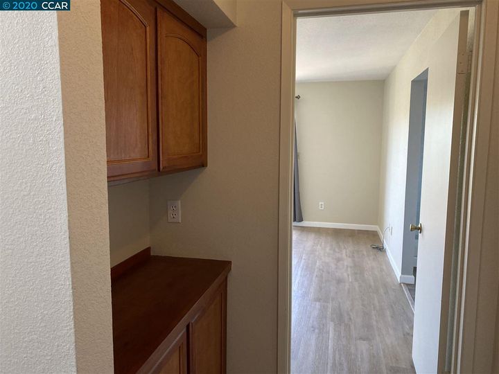 5295 Pebble Glen Dr, Concord, CA, 94521 Townhouse. Photo 11 of 21
