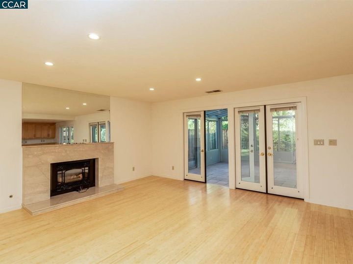 5326 Country View Dr, Richmond, CA | Carriage Hills S. Photo 12 of 35