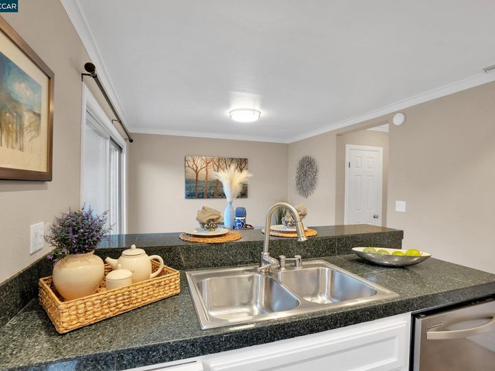5333 Park Highlands Blvd #58, Concord, CA, 94521 Townhouse. Photo 18 of 37