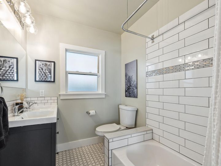 560 44th St, Oakland, CA | Temescal. Photo 29 of 43