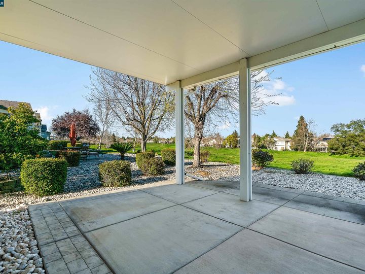 560 Central Park Pl, Brentwood, CA | Summerset 1. Photo 50 of 57