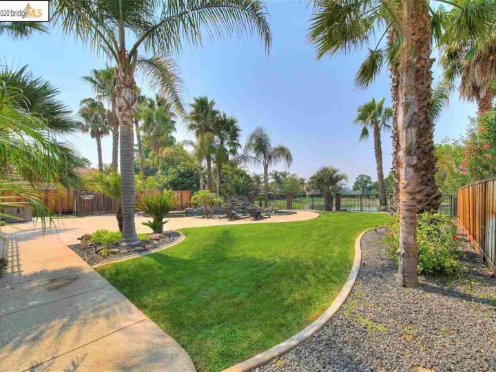 5726 Greenfield Way, Discovery Bay, CA | Discovery Bay Country Club. Photo 38 of 40