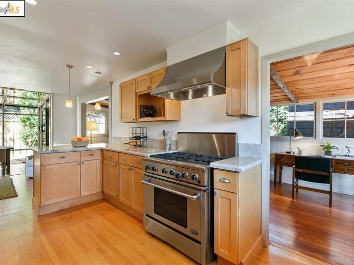 6115 Merriewood Dr, Oakland, CA | Montclair. Photo 14 of 40