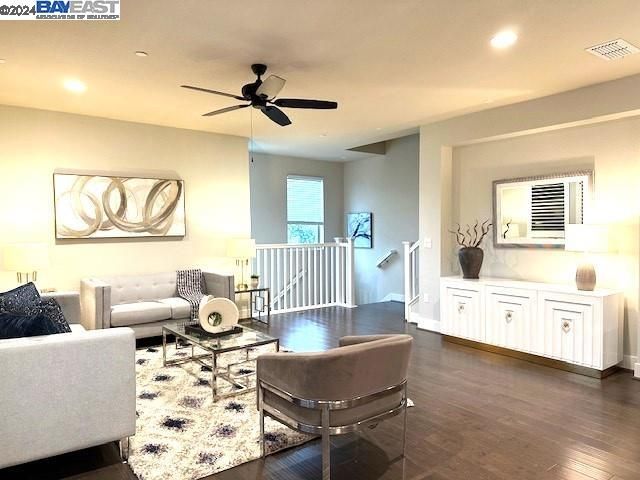 732 Tranquility Cir #2, Livermore, CA, 94551 Townhouse. Photo 15 of 51