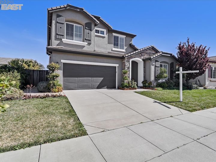 742 Chateau Ct, Fairfield, CA | . Photo 2 of 47