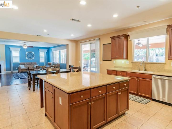 748 Marjoram Dr, Brentwood, CA | Brentwood. Photo 13 of 40