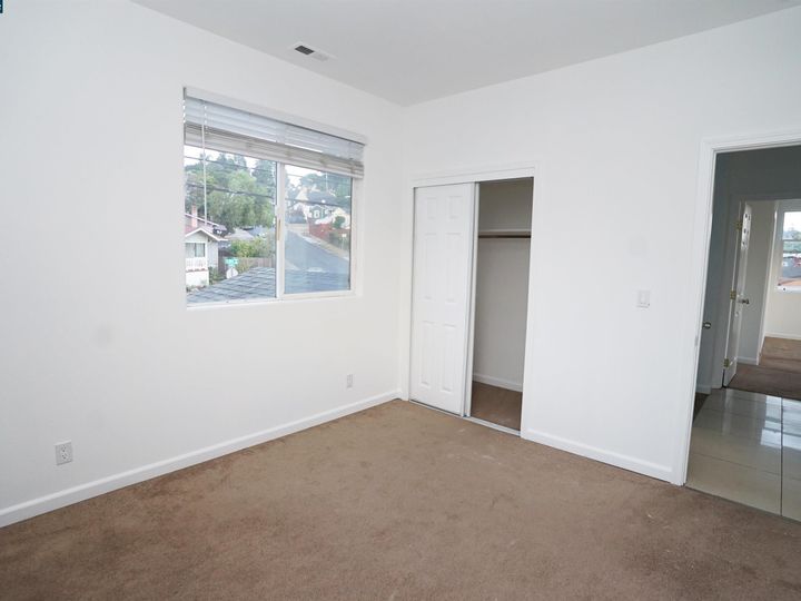 7957 Ney Ave, Oakland, CA | Eastmont Hills. Photo 13 of 32