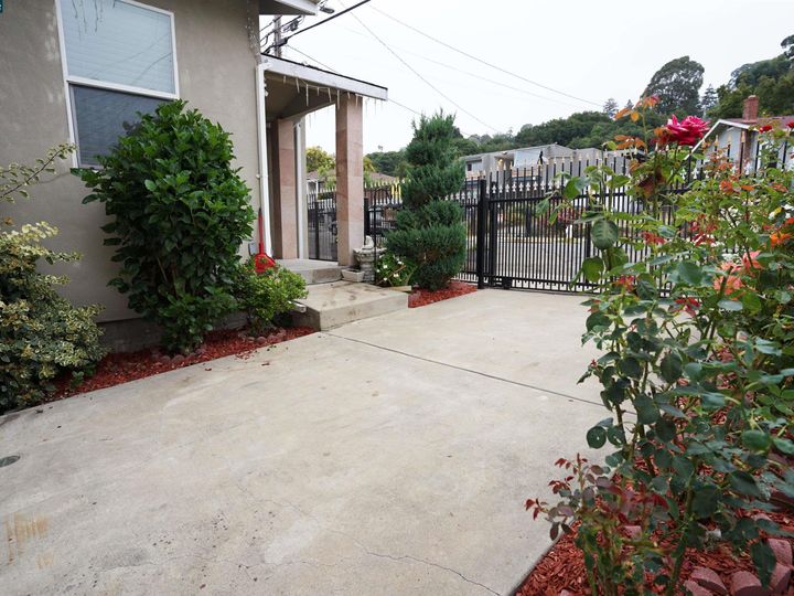 7957 Ney Ave, Oakland, CA | Eastmont Hills. Photo 30 of 32