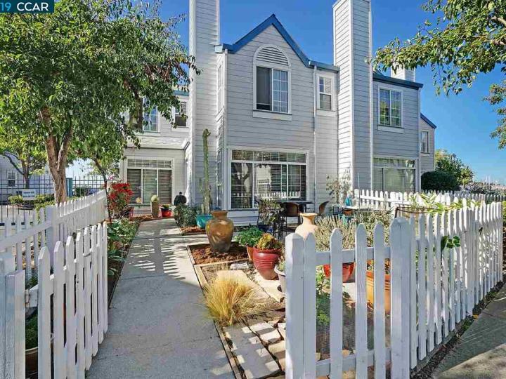 801 Commodore Dr, Richmond, CA, 94804 Townhouse. Photo 1 of 22