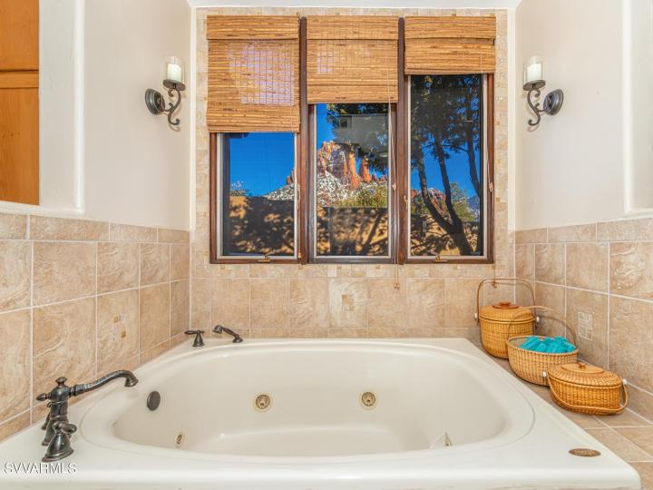84 Forest View Dr, Sedona, AZ | Red Rock Heights. Photo 53 of 65