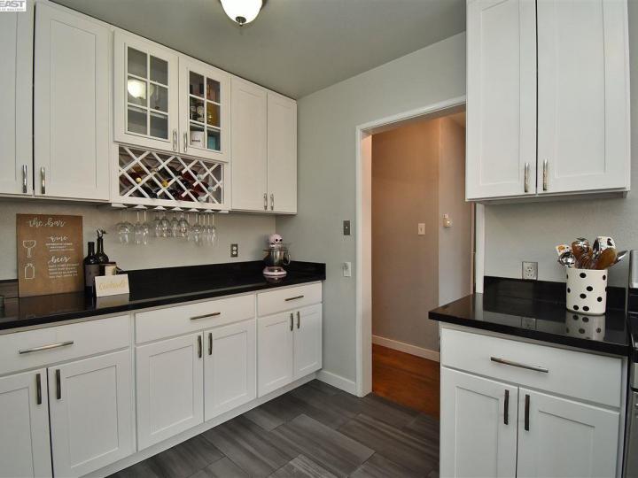 947 Dillo St, San Leandro, CA | Lower Bal. Photo 15 of 38