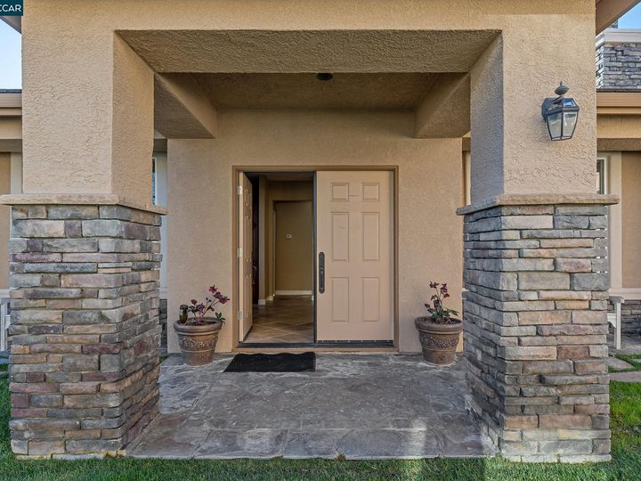 9472 Blessing Dr, Pleasanton, CA | The Preserve. Photo 32 of 60