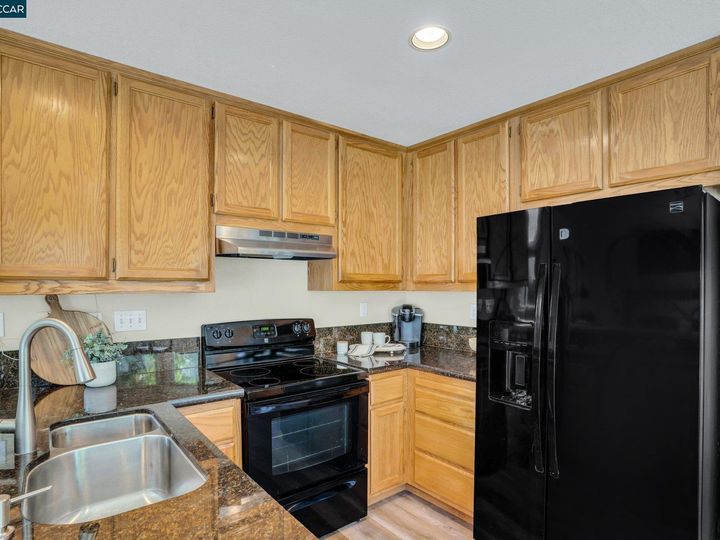 954 Country Run Dr, Martinez, CA | Parkside. Photo 17 of 36