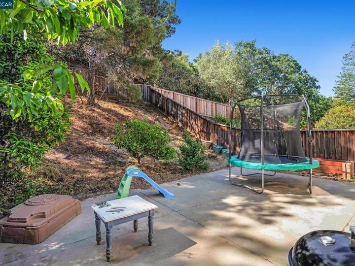 954 Country Run Dr, Martinez, CA | Parkside. Photo 35 of 36