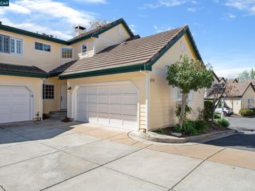 1327 Shell Ln, Clayton, CA, 94517 Townhouse. Photo 3 of 44