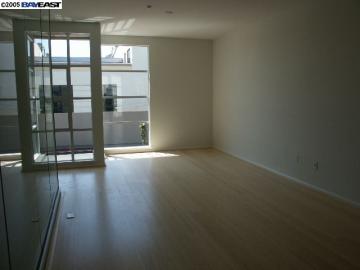 1356 Powell St, Emeryville, CA, 94608 Townhouse. Photo 2 of 8