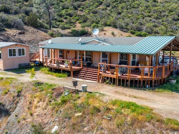 17997 Del Puerto Canyon Rd, Patterson, CA