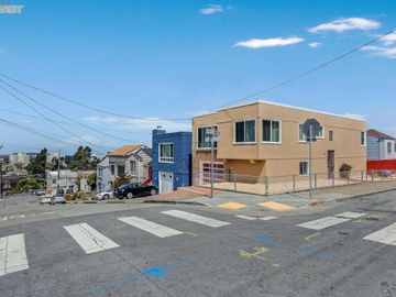201 Monticello St, San Francisco, CA | Merced Heights. Photo 2 of 40