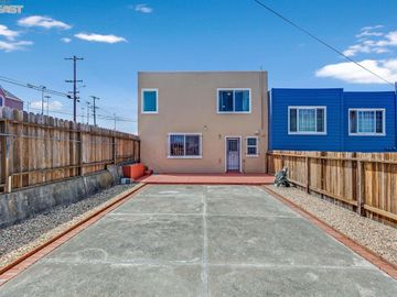 201 Monticello St, San Francisco, CA | Merced Heights. Photo 6 of 40