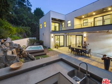 2017 N Benedict Canyon Dr, Los Angeles, CA