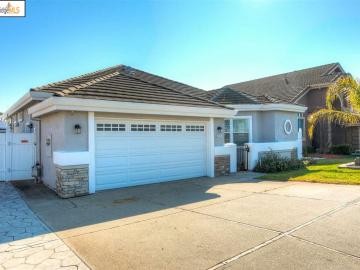 2175 Newport Dr, Discovery Bay, CA | Delta Waterfront Access. Photo 2 of 26